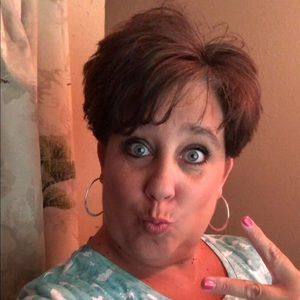 Meet your Posher, Christy